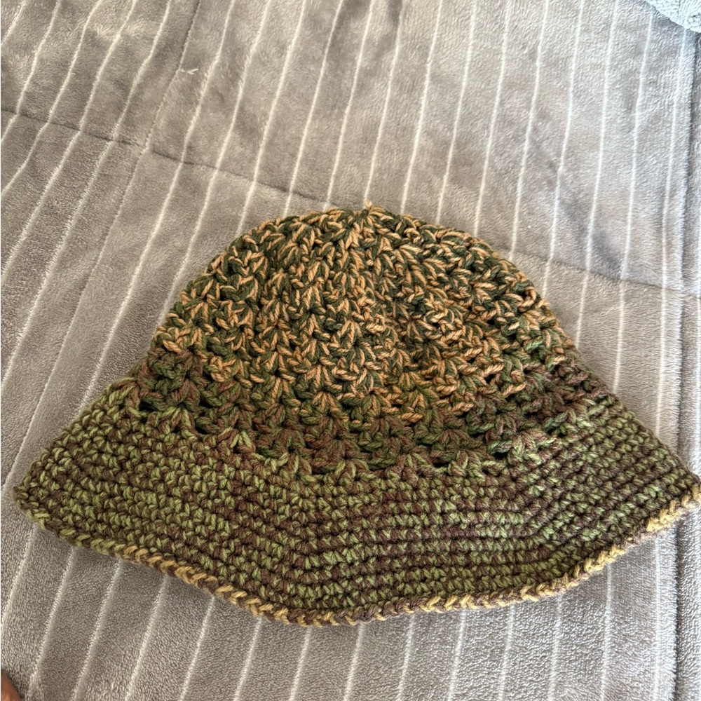Cano crotchet bucket hat